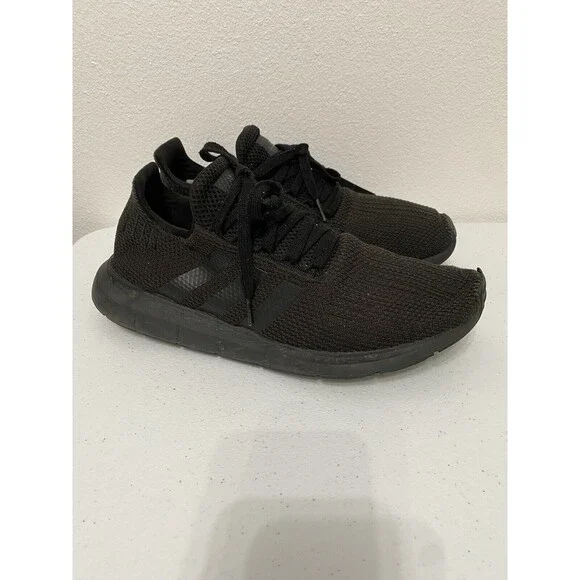 Adidas Swift Run Men's Athletic Sneaker Running Shoe Black Casual Trainers 11.5 - Picture 2 of 9
